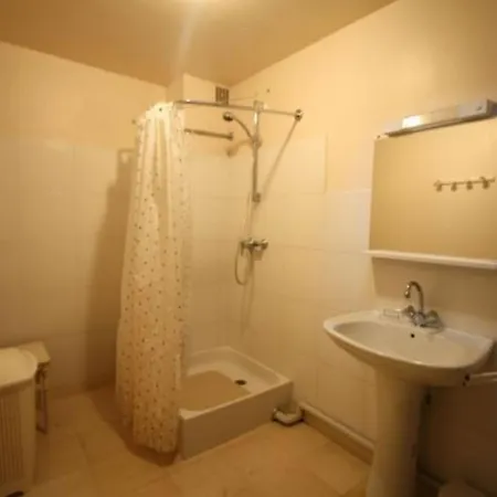 Chaleureux A Beaufremont, Grand Terrain, Jeux Pour Enfants, Proche Vittel Et Contrexeville. - Fr-1-589-21 * Beaufremont
